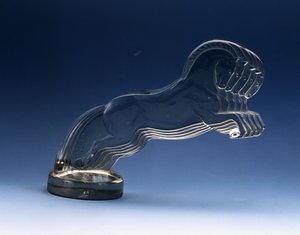 5頭の馬；Cinq-chevaux(車のマスコット) 作： Rene Jules Lalique