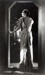 Madeleine Vionnet（1876-1975）がデザインしたドレス