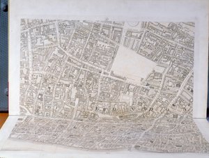 1813年に公開されたロンドン市の計画（247354-247356を参照） 作： Richard Horwood