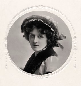 20世紀初頭、イギリスの女優、ニーナセブニング。 作： Rita Martin