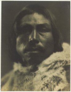 Tookoo (鹿)。 シコスリングミント エスキモーの酋長 バフィン島南部 作： Robert Joseph Flaherty