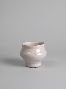 白い錫釉のボウル、1914年〜15年