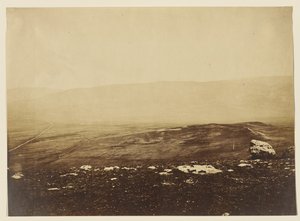 バラクラヴァの平原 IV. 作： Roger Fenton