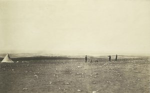 カスカートの丘からのセバストポル、1855年。 作： Roger Fenton
