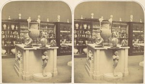 テンプル アンティーク コレクション、1850 年代。 作： Roger Fenton