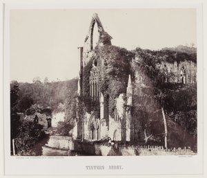 ティンターン・アビー、1857年頃（アルビネン・プリント 作： Roger Fenton
