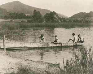 クヤマカ湖 作： Roland Ernest Schneider