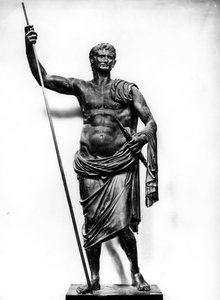 アウグストゥス帝、セプターとサンダーボルトを持っている 作： Roman
