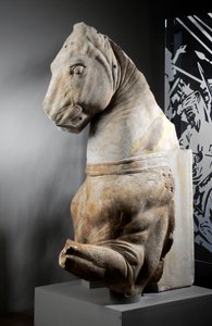 馬の前部（紀元前75～25年頃）（大理石製