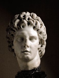 アレクサンダー大王の頭部、紀元前2世紀（彫刻 作： Roman