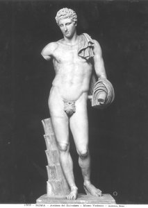 アンティノス・デル・ベルヴェデーレ（大理石）と呼ばれるエルメス（モノクロ写真 作： Roman