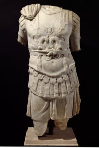 Loricate Torso、2世紀後半（大理石） 作： Roman