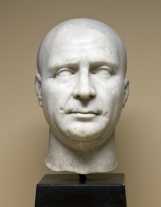 イシス司祭の肖像、西暦2世紀初頭（プロコネシアの大理石） 作： Roman