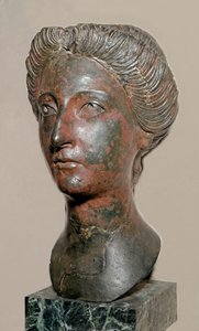 ローマの美術アントニンス朝時代のスタイルを身にまとった女性のブロンズ胸像（紀元92～162年）ローマ、ローマ市民博物館 作： Roman