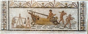 ローマ時代のアンティーク。"船から木材を降ろし、鉛を量る" チュニジアのスースで出土したモザイク。紀元3世紀。寸法90x230 cm チュニス、バルド美術館（Musee du Bardo 作： Roman