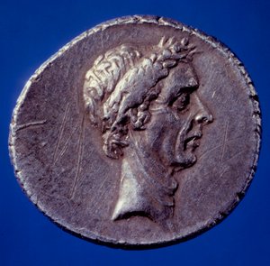 ローマ美術：ジュール・セザール（紀元前100～44年）の肖像が描かれたコイン - Paris, BN 作： Roman