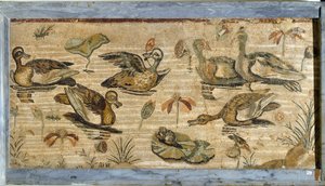 ローマ美術：池の中のアヒル、カエル、睡蓮。ポンペイの動物相の別荘のモザイク。1世紀。寸法132x164cmナポリ国立考古学博物館蔵