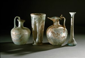 ローマ美術：ポンペイの水差しとガラスの壺1世紀 ナポリ国立考古学博物館 作： Roman