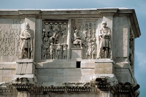 ローマ美術：民衆への補助金の分配（左）と蛮族のリーダーの降伏（右）を表現した大理石の低層レリーフ。西暦312年〜315年ローマ、コンスタンティヌスのアーチ 作： Roman
