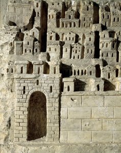 ローマ美術：都市を表す低層レリーフ。紀元後2世紀（低層レリーフ 作： Roman