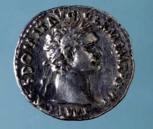 ローマ皇帝ドミティアヌス（51-96）の肖像が描かれた銀貨で、ミラノのメダリエーレのコレクションです。 作： Roman