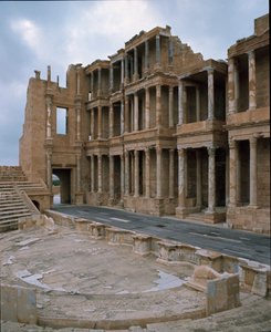 ローマの劇場の舞台（2～3世紀 作： Roman