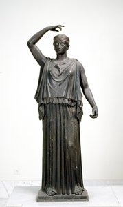 ダナイドの像、紀元前50年頃（ブロンズ 作： Roman