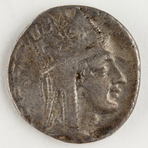 アルメニアのティグラネス2世、前83-69年（銀 作： Roman