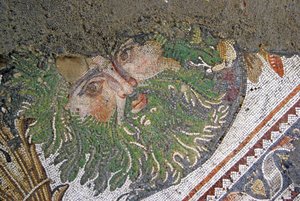 不明な画像 作： Roman