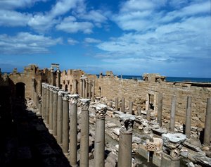 司法裁判所として建設されたバシリカの眺め（3世紀 作： Roman