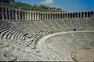 劇場の眺め、紀元2世紀 作： Roman