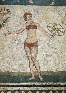 体操に励む若いローマ人。(モザイクの詳細、315-350 AD) 作： Roman