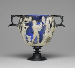 Cameo Glass Skyphos、c.1 AD（ガラス）