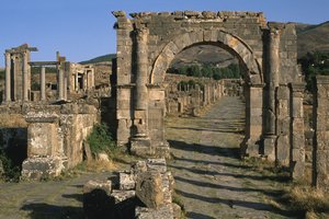 カード、アーチ、金星の寺院（左側）、大帝国時代（紀元前27年〜395年） 作： Roman Imperial Period