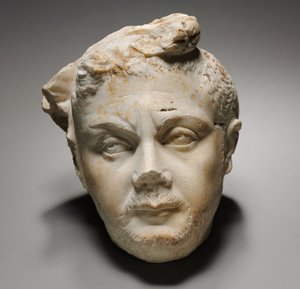 トラジャンの頭部 作： Roman Imperial Period