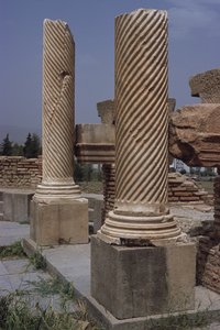 図書館の眺め、西暦100年頃、帝国時代（紀元前27年〜395年） 作： Roman Imperial Period