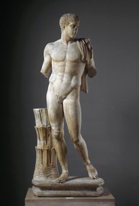 Diomede ギリシャの原型に倣ったローマの大理石の彫刻。Cumaから。寸法177 cm ナポリ国立考古学博物館