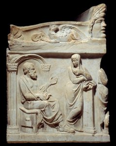 ローマ時代のアンティーク。ミューズの石棺。この石棺には、9人のミューズが描かれており、小面には哲学者ソクラテスと詩人ヘシオデの肖像が描かれています。ここでは、ギリシャの哲学者ソクラテス（紀元前469-399年）が、自分のムスと一緒に 作： Roman Roman