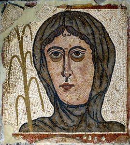 ローマ美術：ヴェールを被った女性の冬の寓意。5世紀のモザイク。キンタナ・デル・マルコ（レオン）出土 スペイン マドリッド 国立考古学博物館 作： Roman Roman