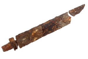 剣、2世紀後半または3世紀初頭（鉄） 作： Roman Roman