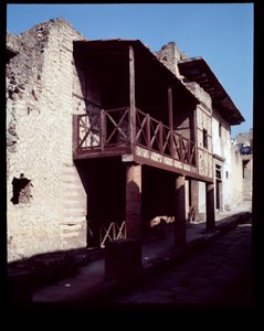 casa a Graticcioと呼ばれる家の眺め、紀元前5世紀～紀元後1世紀 作： Roman Roman