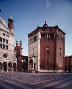 バプティストリーの外観 作： Romanesque