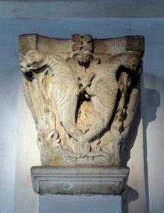 モンスター、合唱団の首都（彫刻 作： Romanesque