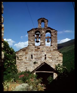教会の様子（撮影 作： Romanesque