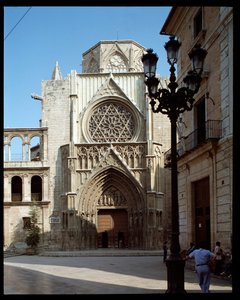 View of the portal of the apostles, Cathedral of Valencia (Valencia) 14世紀 (View of the portal of the apostles, Valencia, Spain) スペイン 作： Romanesque