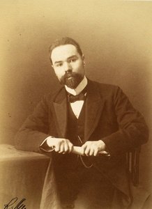 作家・詩人ヴァレリー・ヤコヴレヴィチ・ブリュソフ（1873-1924）の肖像 作： Russian Photographer