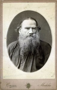 トルストイ伯爵 (レオン・トルストイ)、ロシアの作家 (1828-1910)、レフ・ニコライエヴィチの肖像。 作： Russian Photographer