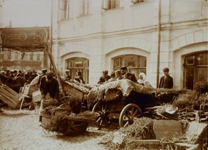 モスクワのスハレフ市場 作： Russian Photographer