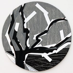 Twixt Heaven & Earth VIII-B (円形ボードにアクリル) 作： Sara Hayward
