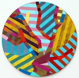 天と地の間XIV-A（アクリル、円形ボード 作： Sara Hayward